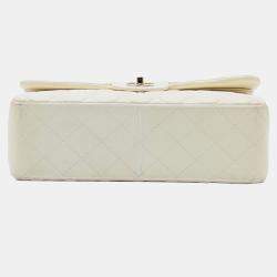 مملوكة مسبقًا Chanel White Jumbo Classic Lambskin Double Flap