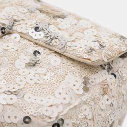 مملوكة مسبقًا حقيبة شانيل قماش قنب مستطيلة صغيرة بيضاء مرصعة بغطاء مفرد