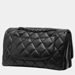 Pre Owned Chanel Black Jumbo Classic Lambskin 3 Compartment Flap