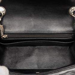 مملوكة مسبقًا Chanel Black Mini Square Classic Patent Single Flap