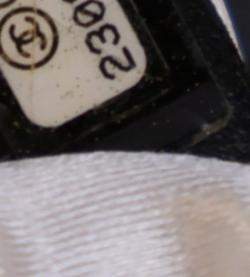 مملوكة مسبقًا حقيبة شانيل متوسطة جلد خروف بوي