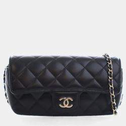 Pre Owned Chanel Lambskin Sunglasses Case On Chain