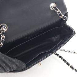 مملوكة مسبقًا Chanel Mini Patent Rectangular Classic Single Flap Bag