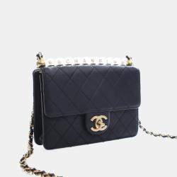 مملوكة مسبقًا Chanel Goatskin Chic Pearls Flap Bag