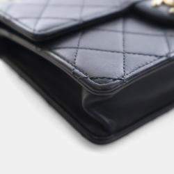 مملوكة مسبقًا Chanel Goatskin Chic Pearls Flap Bag