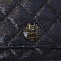 مملوكة مسبقًا Chanel Black Metallic Quilted Leather Tartan Button Wallet On Chain (WOC)