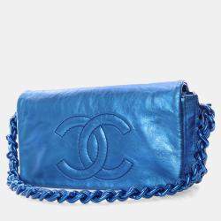 مملوكة مسبقًا Chanel Metallic Blue Shoulder Flap Bag