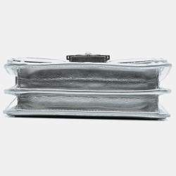 Pre Owned حقيبة شانيل بوي فلاب جلد عجل معدني مبطن فضي شمال جنوب