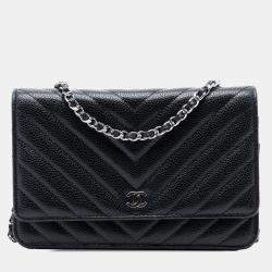 Pre Owned Chanel Black CC Chevron Caviar Wallet On Chain