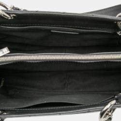 مملوكة مسبقًا حقيبة تسوق شانيل جراند كافيار سوداء