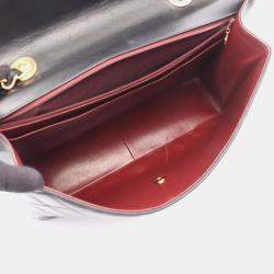 Pre Owned حقيبة كتف شانيل ماتلاس كبيرة علامة كوكو من جلد الحمل أسود