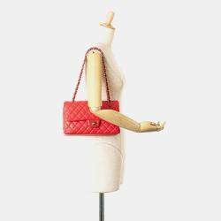 Pre Owned حقيبة شانيل كتف شانيل كوكو مارك ماتلاسية ٢٥ فلاب مزدوجة سلسلة جلد كافيار أحمر