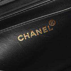 مملوكة مسبقًا Chanel Matelasse Top Handle Handbag In Lambskin Leather Black