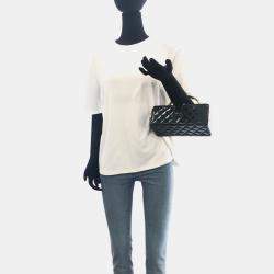 مملوكة مسبقًا Chanel Vintage Matelasse Dark Green Metallic Enamel Handbag Vanity Bag