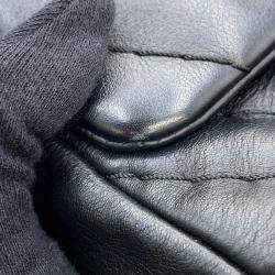 مملوكة مسبقًا حقيبة كتف شانيل سلسلة بعلامة كوكو وجلد خروف شيفرون