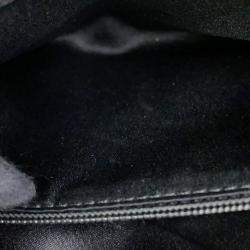 مملوكة مسبقًا حقيبة كتف شانيل سلسلة بعلامة كوكو وجلد خروف شيفرون