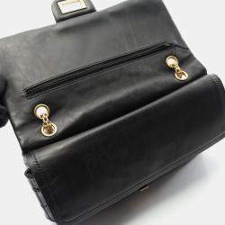 مملوكة مسبقًا Chanel 2.55 Matelasse Maxi Double Flap Shoulder Bag In Calfskin Leather Black