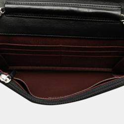 Pre Owned محفظة شانيل كروس بودي سلسلة كتف بشعار كو كو في جلد حمل أسود مطرز ماتلاسيه