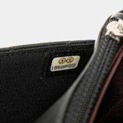 Pre Owned محفظة شانيل كروس بودي سلسلة كتف بشعار كو كو في جلد حمل أسود مطرز ماتلاسيه