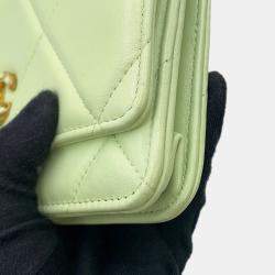 Pre Owned محفظة شانيل بسلسلة مع علامة كوكو مربعة 19 جلد حمل مضغوط