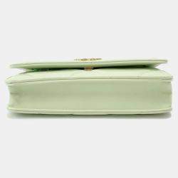 Pre Owned محفظة شانيل بسلسلة مع علامة كوكو مربعة 19 جلد حمل مضغوط