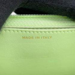 Pre Owned محفظة شانيل بسلسلة مع علامة كوكو مربعة 19 جلد حمل مضغوط