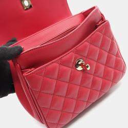 مملوكة مسبقًا Chanel Matelasse Shoulder Bag In Lambskin Leather Pink