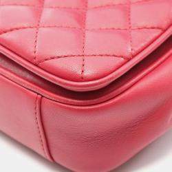 مملوكة مسبقًا Chanel Matelasse Shoulder Bag In Lambskin Leather Pink