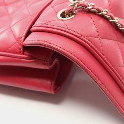 مملوكة مسبقًا Chanel Matelasse Shoulder Bag In Lambskin Leather Pink