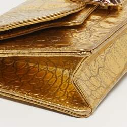 مملوكة مسبقًا Chanel Paris New York Coco Scarab Gold Croc Embossed Leather Clutch