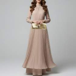 مملوكة مسبقًا Chanel Paris New York Coco Scarab Gold Croc Embossed Leather Clutch