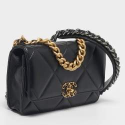 مملوكة مسبقًا Chanel 19 Black Quilted Leather Wallet On Chain