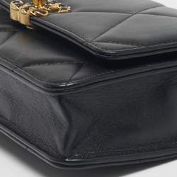مملوكة مسبقًا Chanel 19 Black Quilted Leather Wallet On Chain