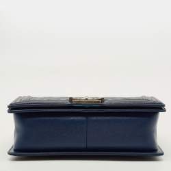 Pre Owned Chanel Boy Medium Dark Blue Quilted Leather Flap Bag