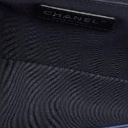Pre Owned Chanel Boy Medium Dark Blue Quilted Leather Flap Bag