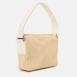 Pre Owned حقيبة شانيل بوشت صغيرة قماش بيج شكل بار شوكولاتة نموذج 2003-04