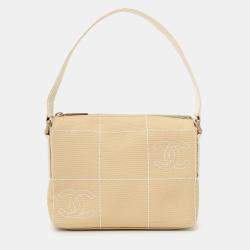 Pre Owned حقيبة شانيل بوشت صغيرة قماش بيج شكل بار شوكولاتة نموذج 2003-04