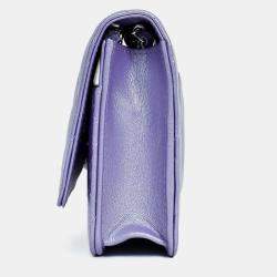 Pre Owned محفظة شانييل 2021 بارز أرجوانية معدن جلد خروف على سلسلة س.ه.د