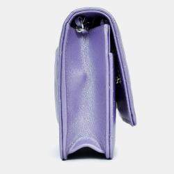 Pre Owned محفظة شانييل 2021 بارز أرجوانية معدن جلد خروف على سلسلة س.ه.د