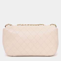 Pre Owned Chanel 2019 Cream Leather Quilted Flat Bag
