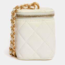 مملوكة مسبقًا Chanel 2022 White Lambskin Mini Vanity On Chain