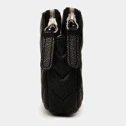 Pre Owned محفظة شانيل جلد كافيار سوداء شيفرون بسحاب مزدوج بسلسلة