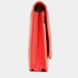 مملوكة مسبقًا محفظة شانيل 2012-13 جلد كافيار مرجانية CC خالدة على سلسلة