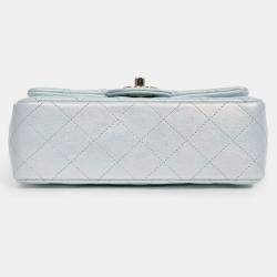 Pre Owned حقيبة شانيل 2024 زرقاء لامعة جلد حمل صغيرة مستطيلة بغطاء