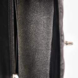 مملوكة مسبقًا Chanel 2019 Black Lambskin Mini Square Flap Crossbody SHW