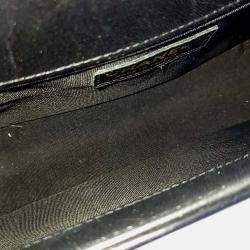 مملوكة مسبقًا Chanel Black Leather Boy Bag Medium