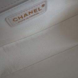 Pre Owned Chanel Cream Leather Boy Bag Medium