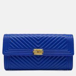 مملوكة مسبقًا Chanel Blue Leather Chevron Boy Long Wallet