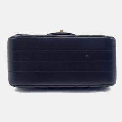 Pre Owned حقيبة صغيرة شانيال جلد أسود شيفرون كروس بودي