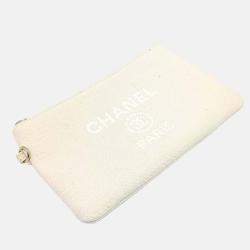 Pre Owned حقيبة يد وكتف شانيل كبير كريم قماش Deauville